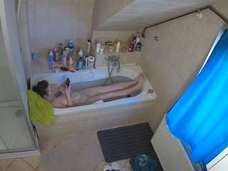 voyeurcam-julmodels-bath-2nd-1