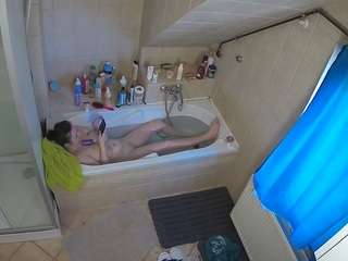voyeurcam-julmodels-bath-2nd-1