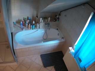 voyeurcam-julmodels-bath-2nd-1 webcam