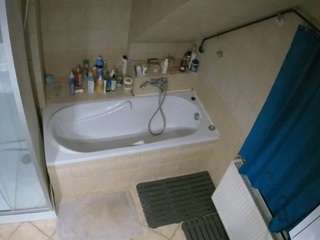 voyeurcam-julmodels-bath-2nd-1 webcam