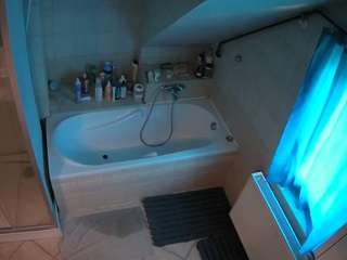 voyeurcam-julmodels-bath-2nd-1 webcam
