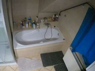 voyeurcam-julmodels-bath-2nd-1