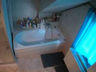voyeurcam-julmodels-bath-2nd-1 webcam