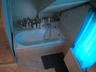 voyeurcam-julmodels-bath-2nd-1