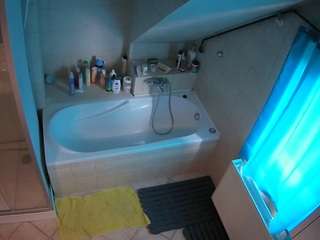 voyeurcam-julmodels-bath-2nd-1 webcam