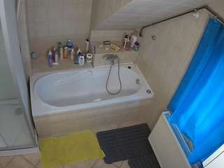 voyeurcam-julmodels-bath-2nd-1 live cam profile
