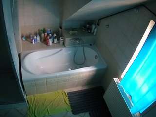 Julmodels Bathroom 2nd Floor-1 live webcam on Soda Cams