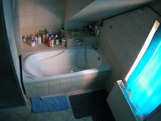 voyeurcam-julmodels-bath-2nd-1 live cam profile