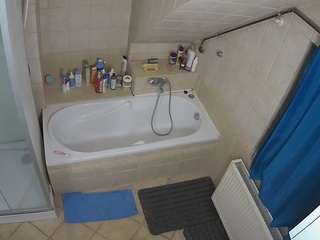 voyeurcam-julmodels-bath-2nd-1 live cam profile