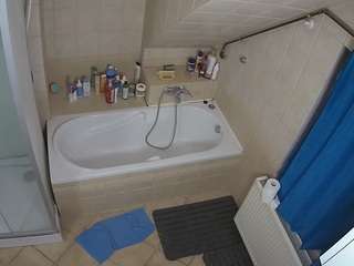 voyeurcam-julmodels-bath-2nd-1 live cam profile