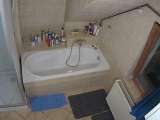 voyeurcam-julmodels-bath-2nd-1 live cam profile