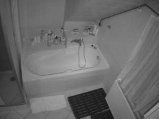 voyeurcam-julmodels-bath-2nd-1 live cam profile