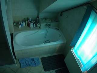 voyeurcam-julmodels-bath-2nd-1 live cam profile