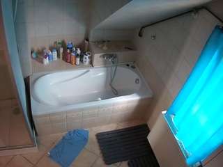 voyeurcam-julmodels-bath-2nd-1 webcam