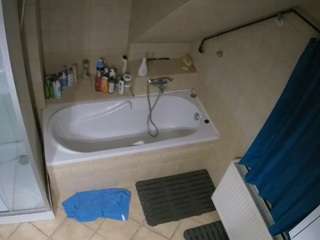 voyeurcam-julmodels-bath-2nd-1