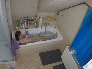 voyeurcam-julmodels-bath-2nd-1 webcam
