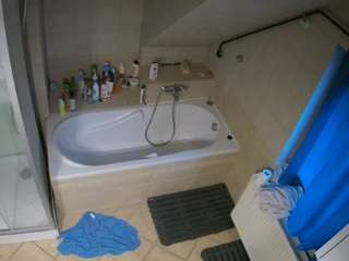 voyeurcam-julmodels-bath-2nd-1