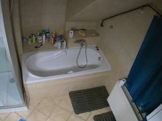 voyeurcam-julmodels-bath-2nd-1