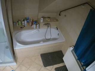 voyeurcam-julmodels-bath-2nd-1