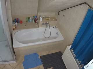voyeurcam-julmodels-bath-2nd-1 webcam