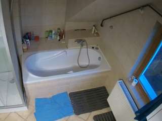 voyeurcam-julmodels-bath-2nd-1 webcam