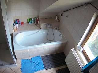 voyeurcam-julmodels-bath-2nd-1 webcam