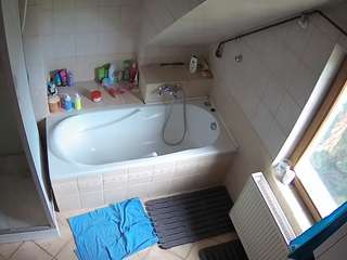 voyeurcam-julmodels-bath-2nd-1 webcam