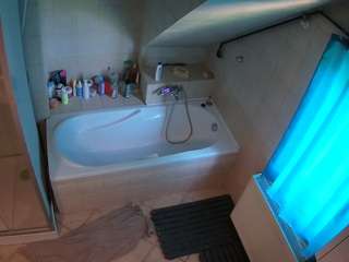 voyeurcam-julmodels-bath-2nd-1