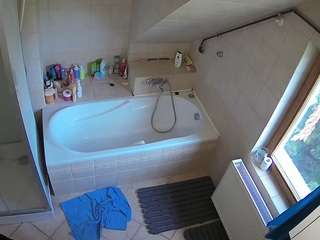 Julmodels Bathroom 2nd Floor-1