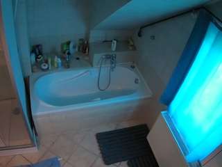 voyeurcam-julmodels-bath-2nd-1 webcam