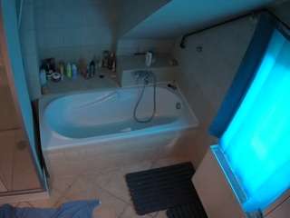 voyeurcam-julmodels-bath-2nd-1 webcam