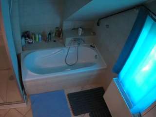 voyeurcam-julmodels-bath-2nd-1