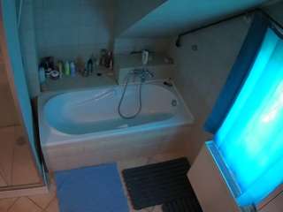 voyeurcam-julmodels-bath-2nd-1
