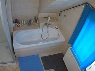 voyeurcam-julmodels-bath-2nd-1