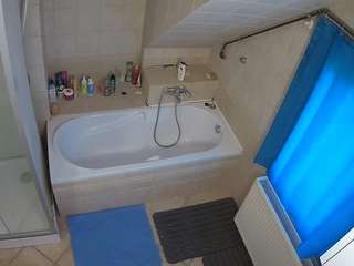 voyeurcam-julmodels-bath-2nd-1