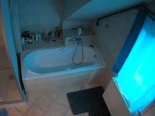 voyeurcam-julmodels-bath-2nd-1