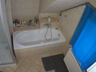 voyeurcam-julmodels-bath-2nd-1 webcam