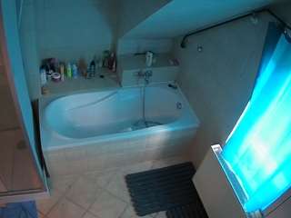 voyeurcam-julmodels-bath-2nd-1 webcam