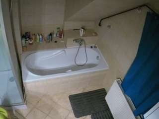 voyeurcam-julmodels-bath-2nd-1