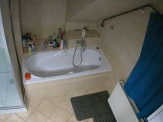 voyeurcam-julmodels-bath-2nd-1