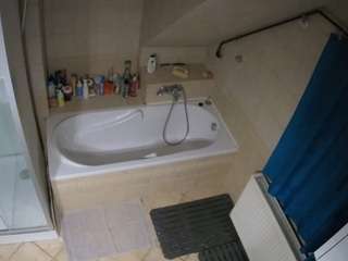 voyeurcam-julmodels-bath-2nd-1
