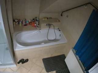 voyeurcam-julmodels-bath-2nd-1