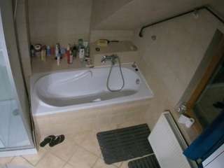 voyeurcam-julmodels-bath-2nd-1