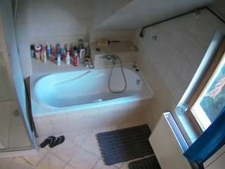 voyeurcam-julmodels-bath-2nd-1 webcam