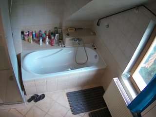 voyeurcam-julmodels-bath-2nd-1 webcam