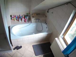voyeurcam-julmodels-bath-2nd-1 webcam