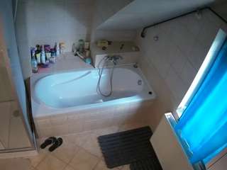 voyeurcam-julmodels-bath-2nd-1 webcam