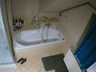 voyeurcam-julmodels-bath-2nd-1