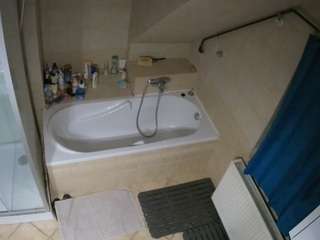 voyeurcam-julmodels-bath-2nd-1