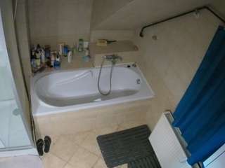 voyeurcam-julmodels-bath-2nd-1